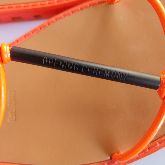 Opening Ceremony T-Strap Leather Sandals - Picture 4 of 6